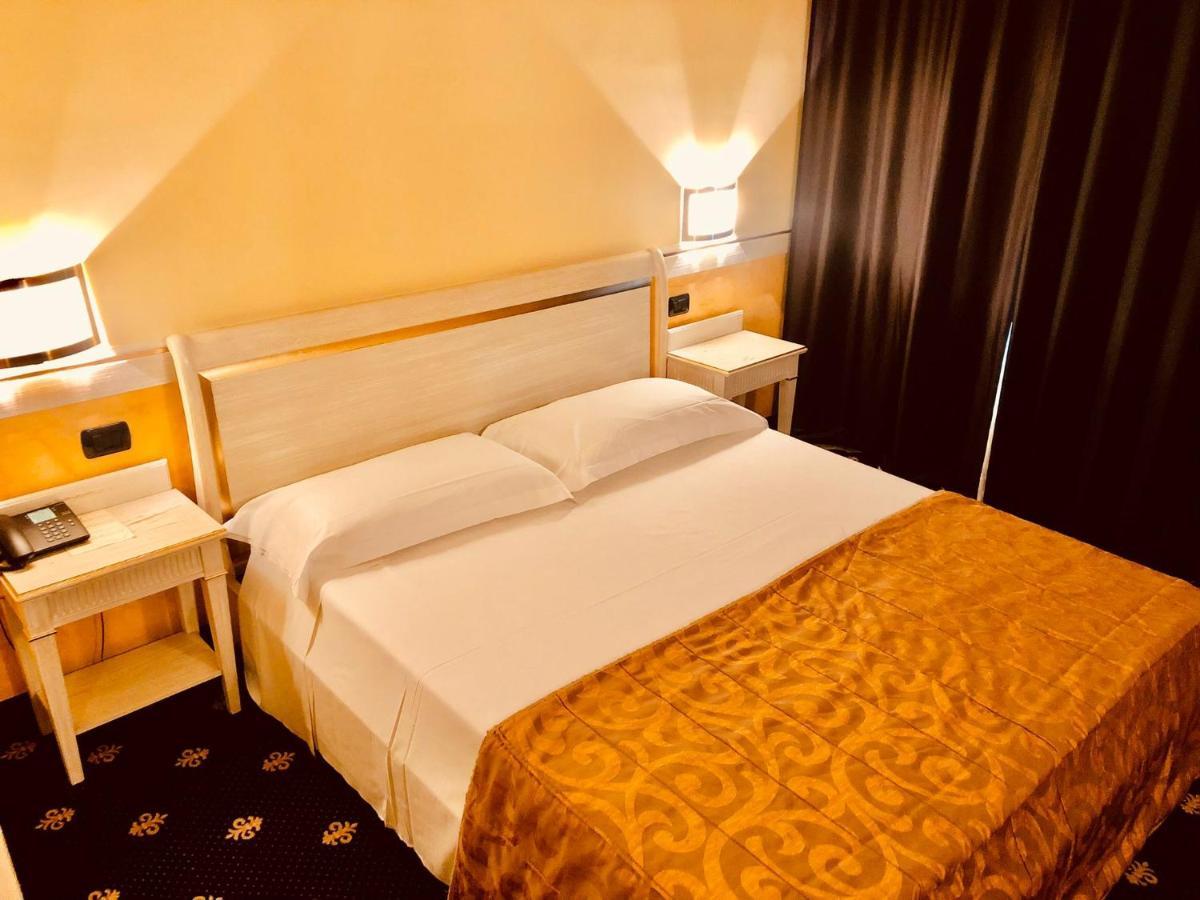 Motel Malpensa Inn & Hotel-Airport Case Nuove  Eksteriør billede