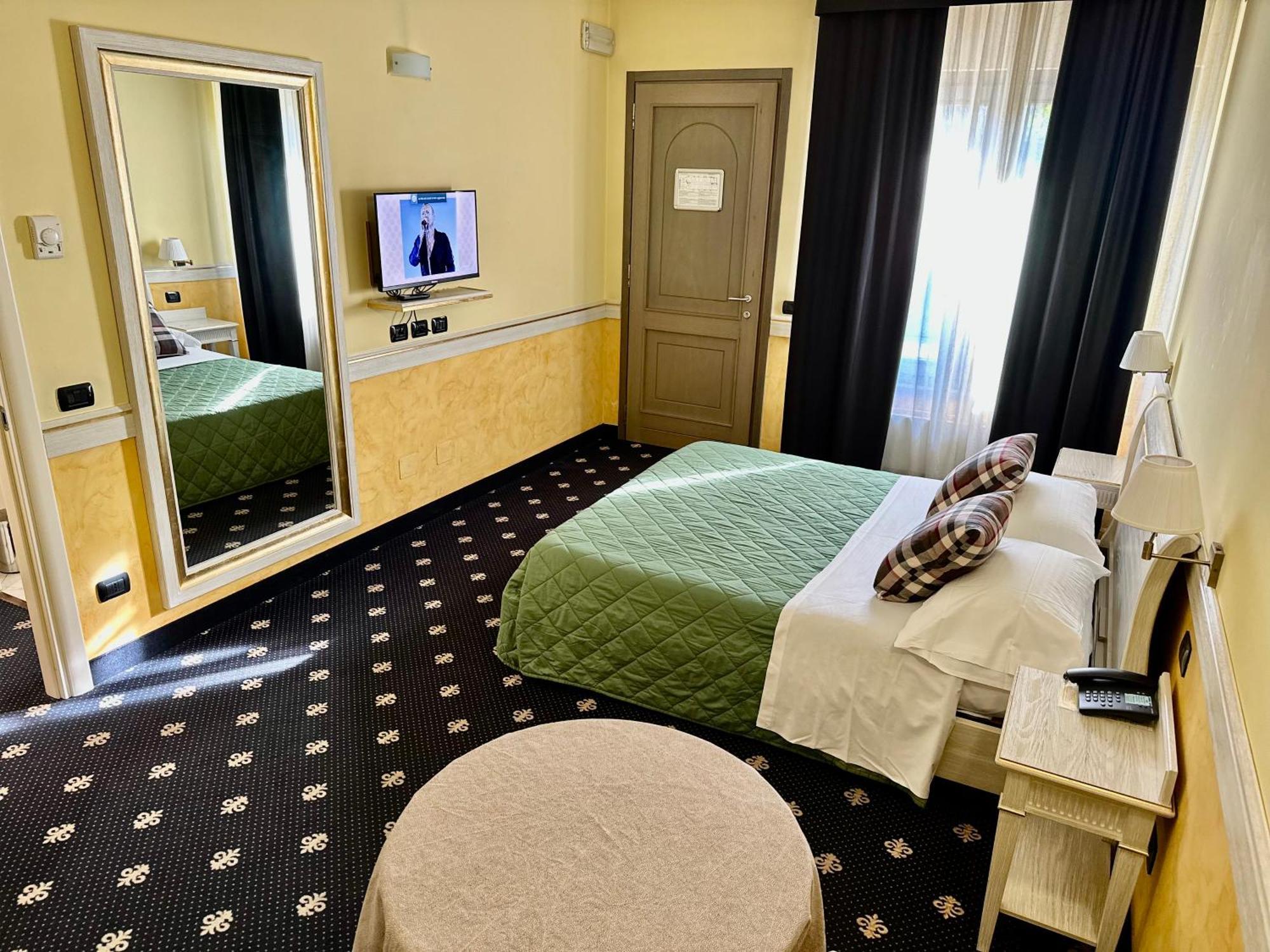 Motel Malpensa Inn & Hotel-Airport Case Nuove  Eksteriør billede